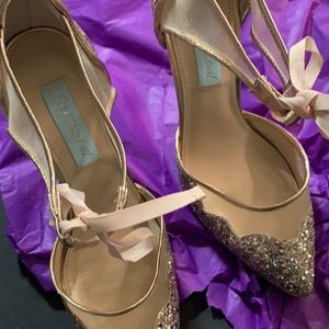 Betsey Johnson size 6.5 great condition